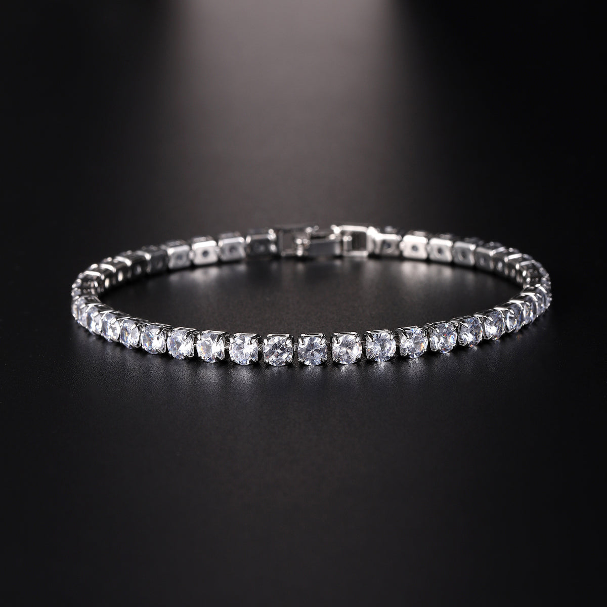 Classic Sparkle Tennis Bracelet – 17 cm